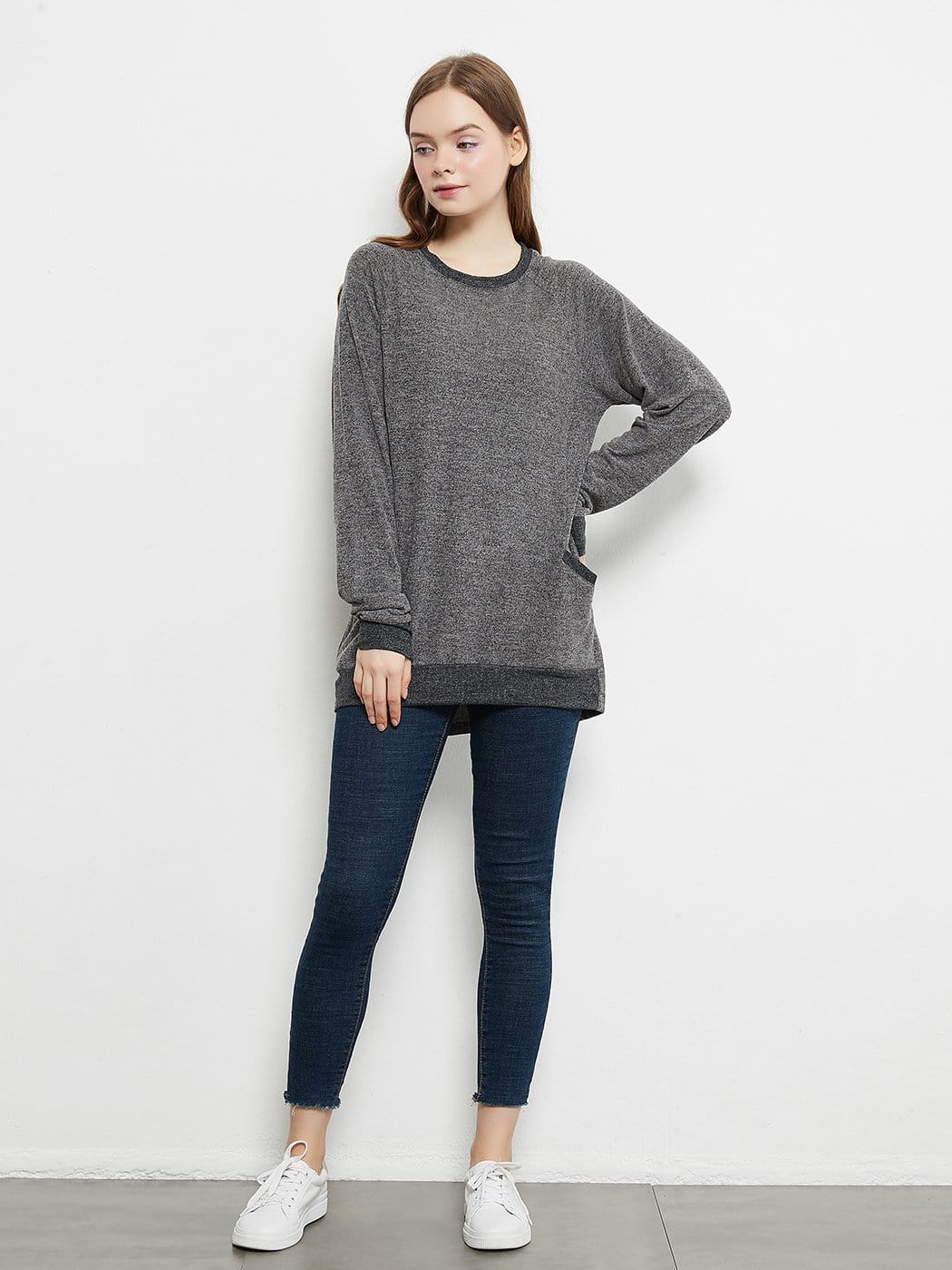 Long Sleeve Round Neck Casual T Shirts Blouses Sweatshirts Tunic Tops with Pocket