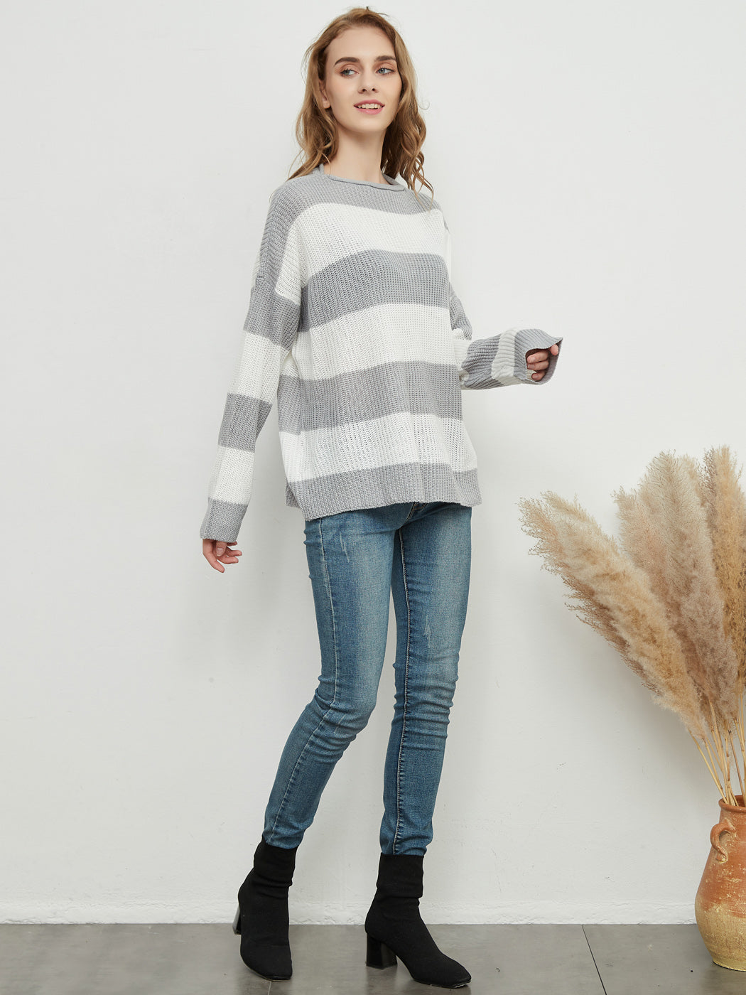 Women Striped Knitted Sweater Crew Neck Long Sleeve Casual Comfy Pullover Tops