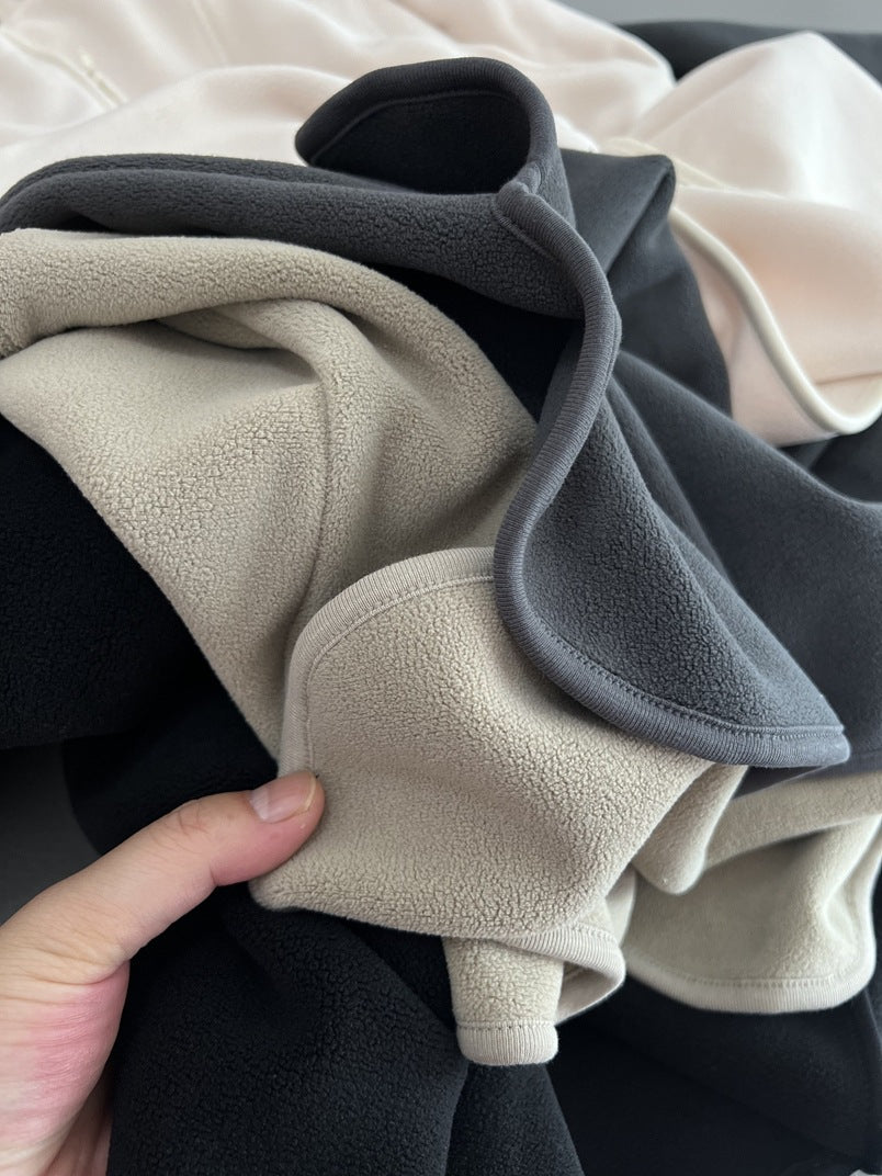 Hooded loose-fitting hoodie