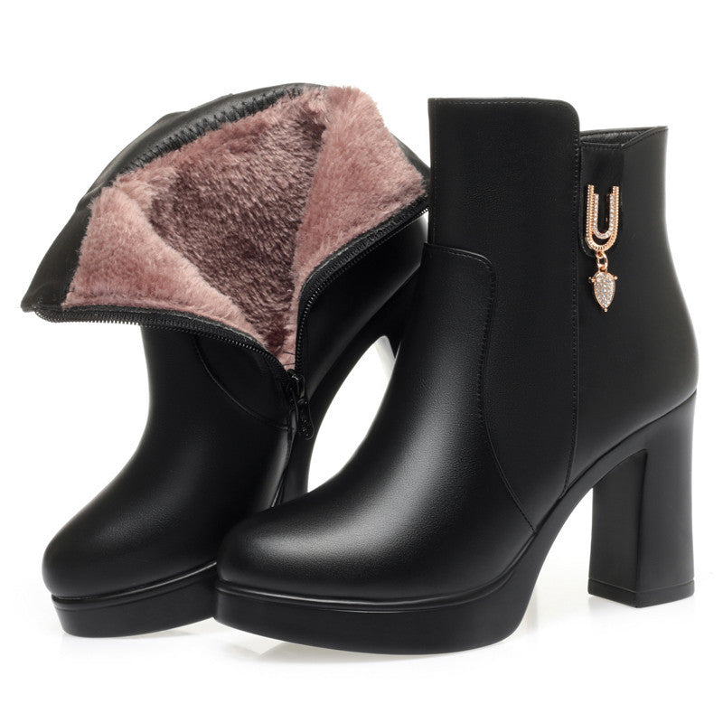 Women's Chunky Heel Winter Boots with Plush Lining