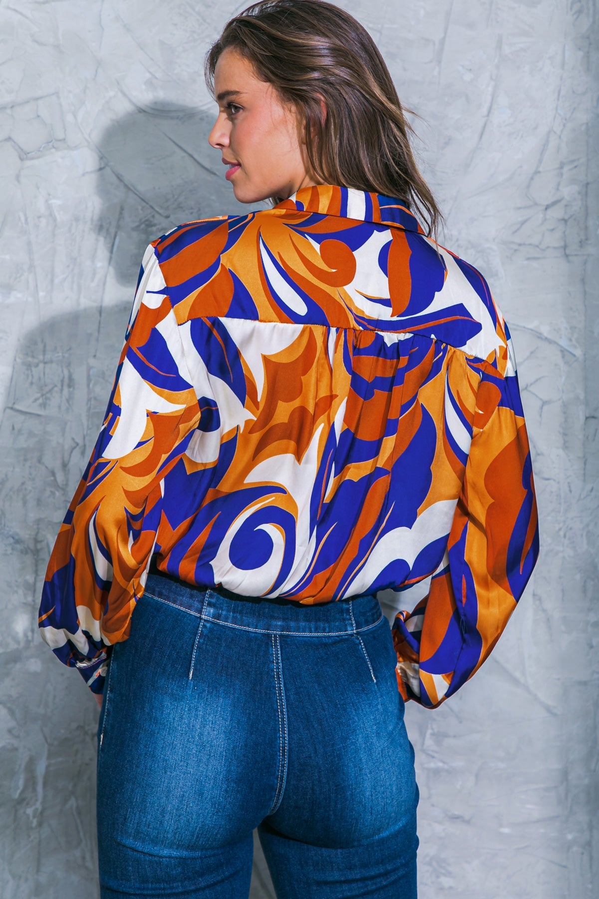 COME AROUND TO YOU WOVEN TOP