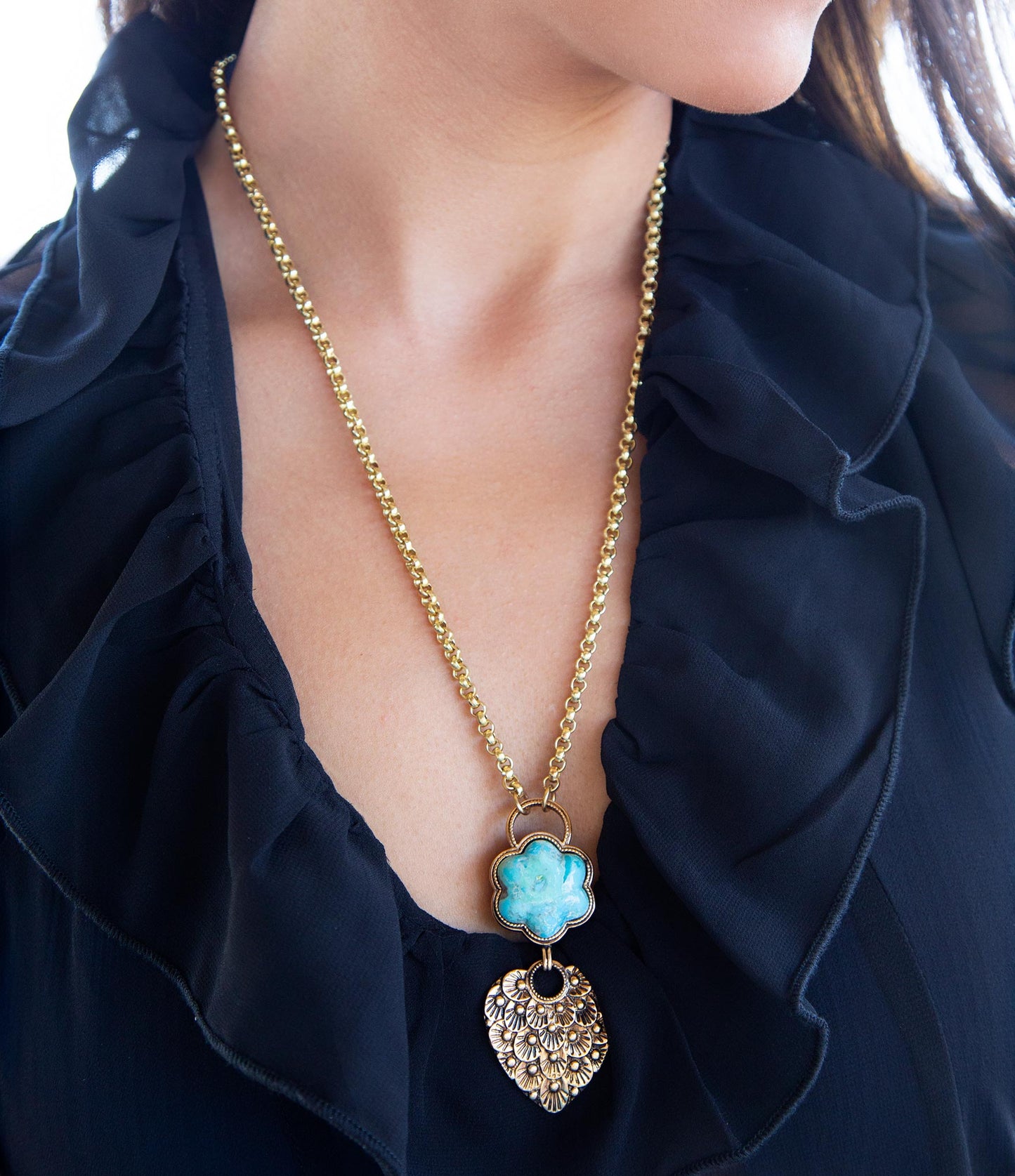 Blue Turquoise Flower Golden Necklace