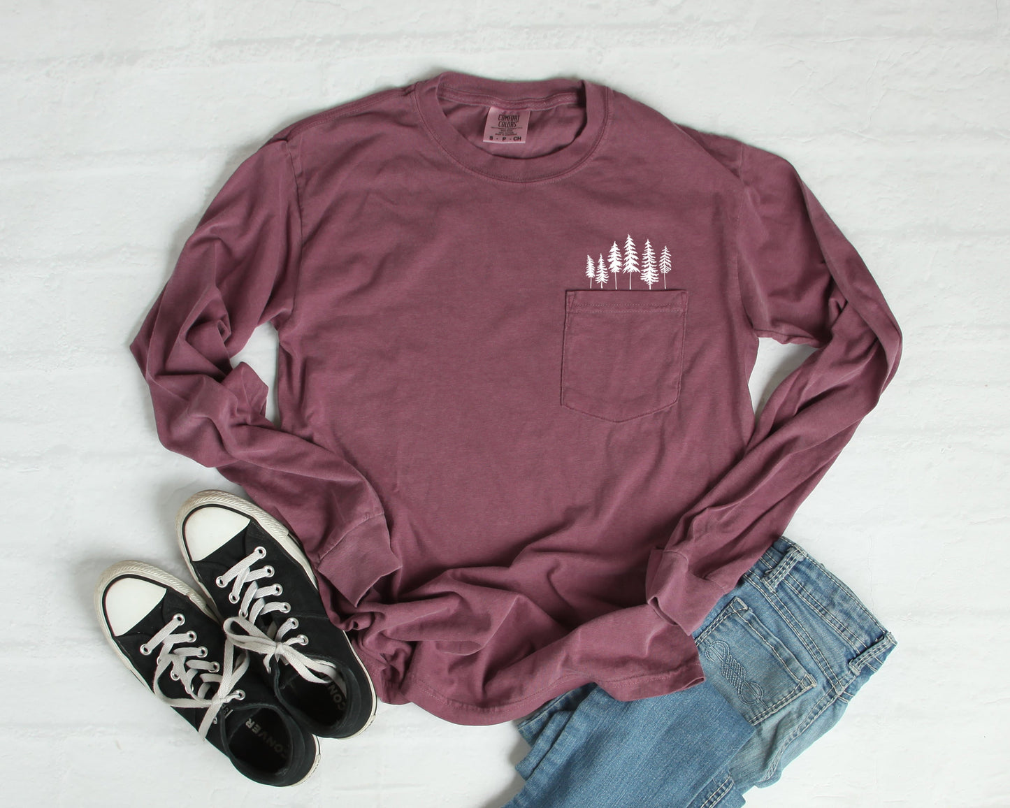 Comfort Colors Tree Mountain Nature Vacation Pocket Long Sleeve Shirt