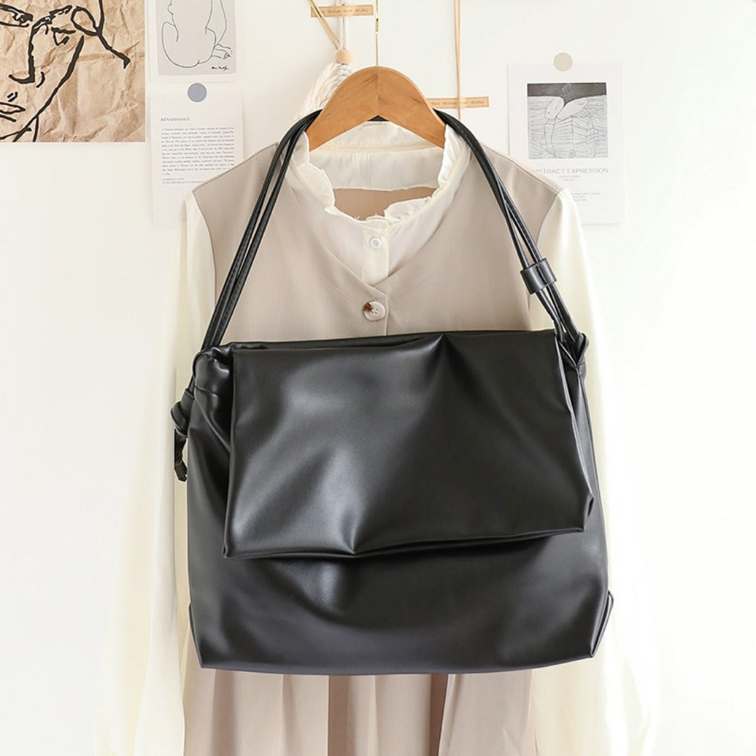 Casual One-Shoulder Messenger Bag – Retro-Textured Soft Leather Underarm Women's Bag, Versatile Flip-Top Portable Tote Bag