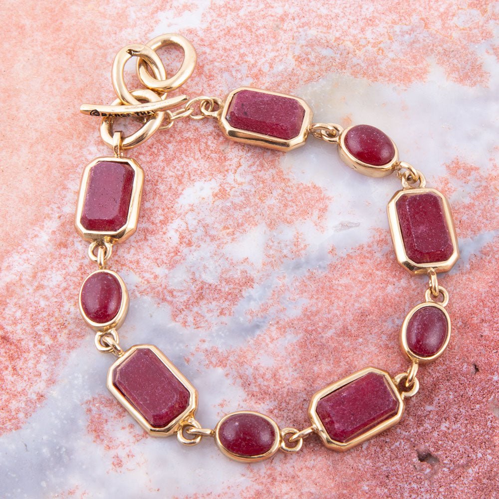 Delicately Red Onyx and Golden Toggle Bracelet