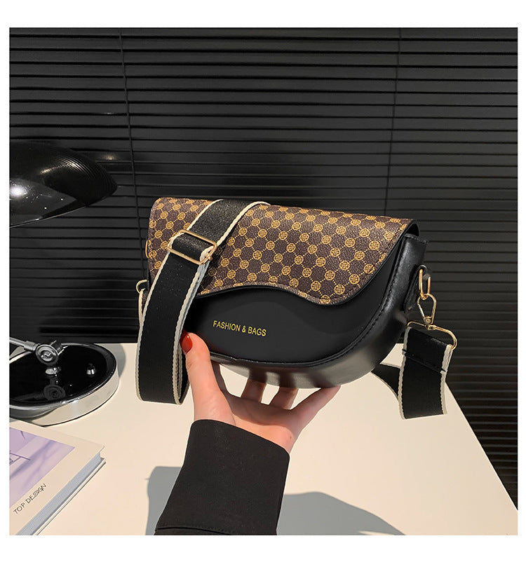 Single-shoulder underarm saddle bag