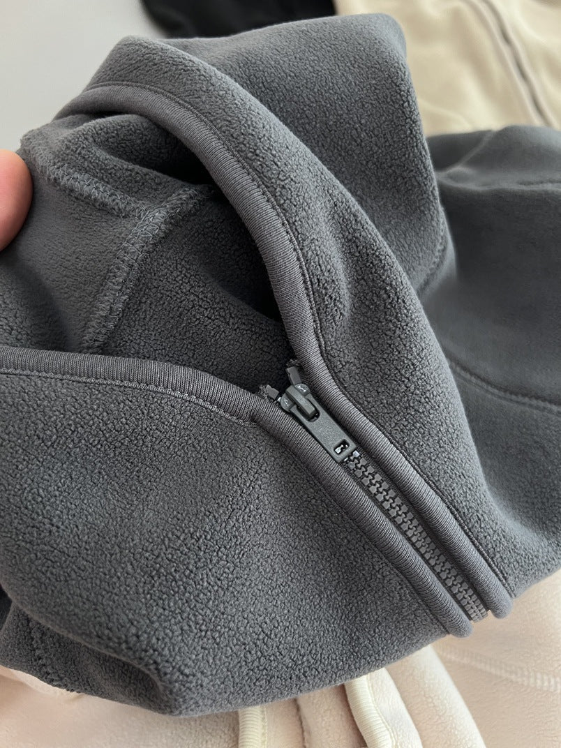Hooded loose-fitting hoodie