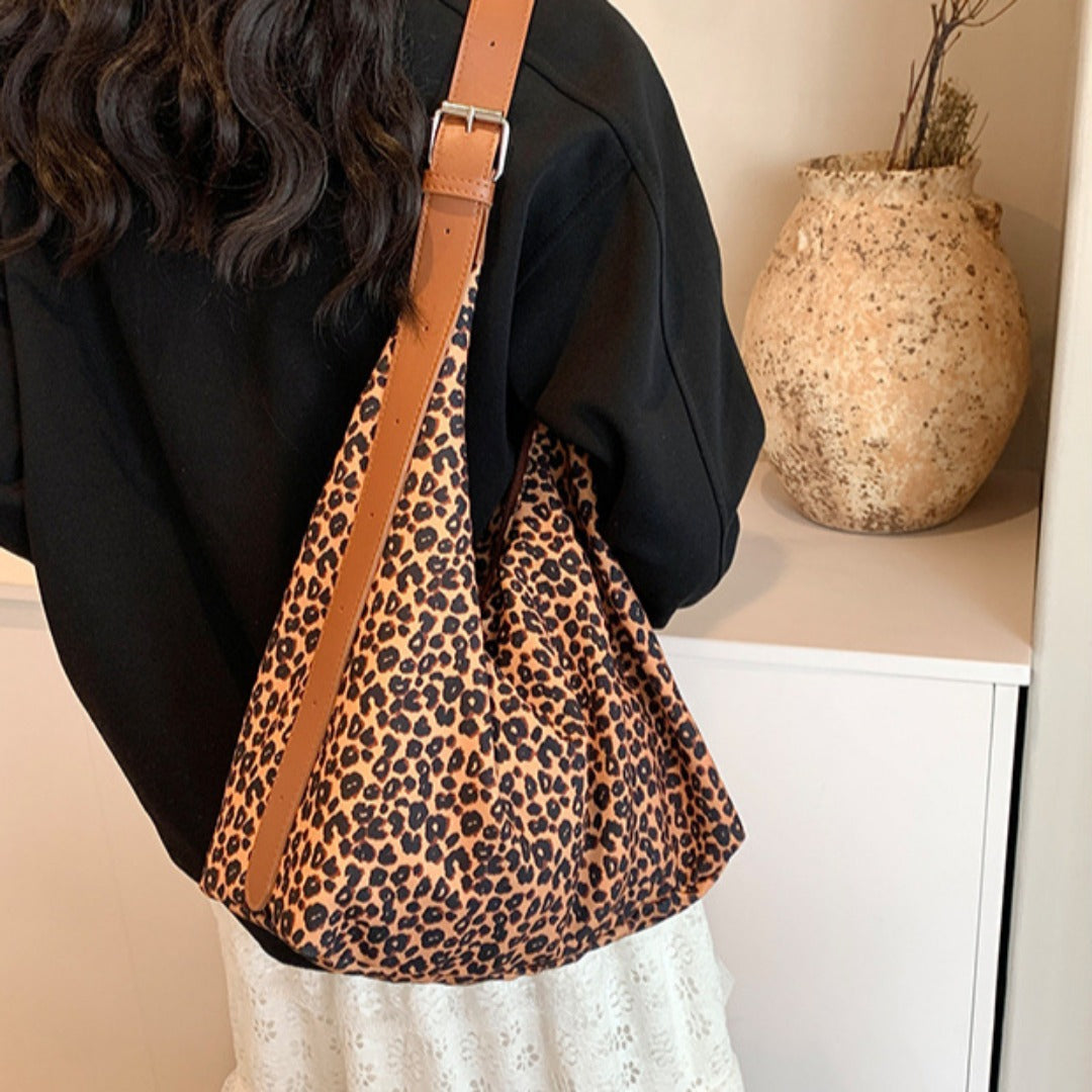 Large capacity leopard print hobo bag, tote bag women, fashion versatile shoulder bag, canvas bag leisure commuting