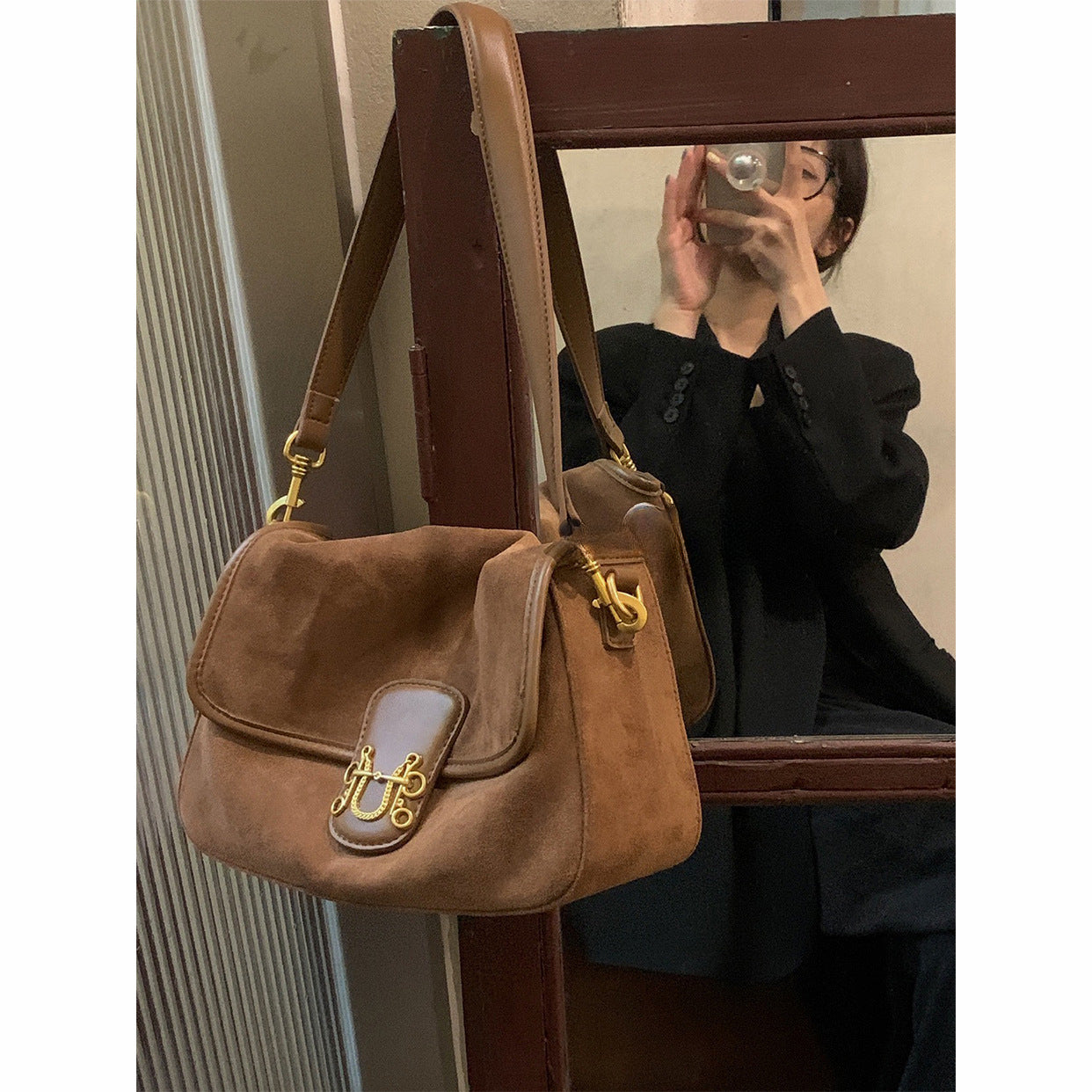 Elegant Autumn Soft Suede Underarm Bag - Stylish Crossbody Shoulder Bag with Large Capacity for Versatile Women