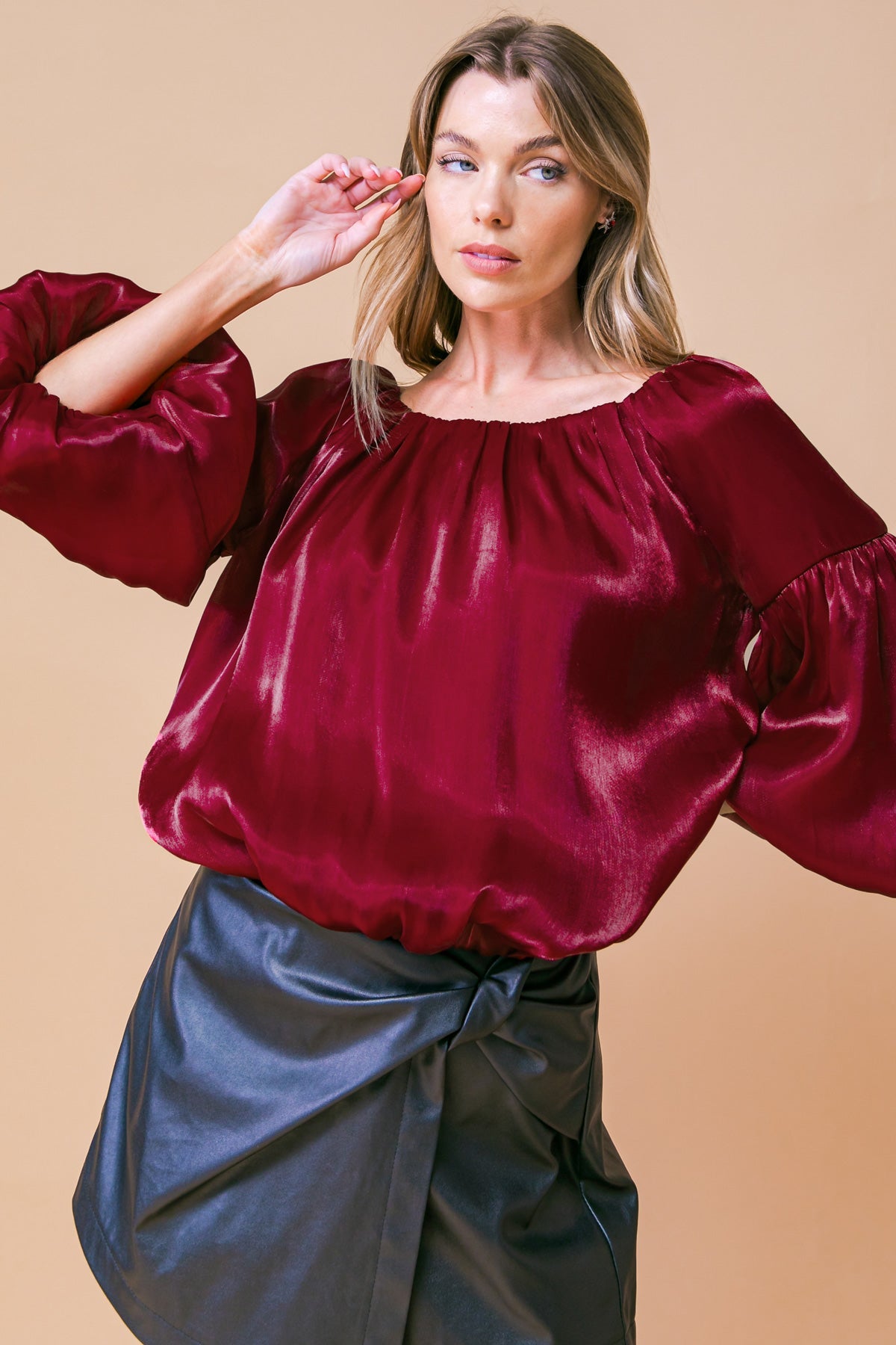 SIMPLY FAVORED WOVEN TOP