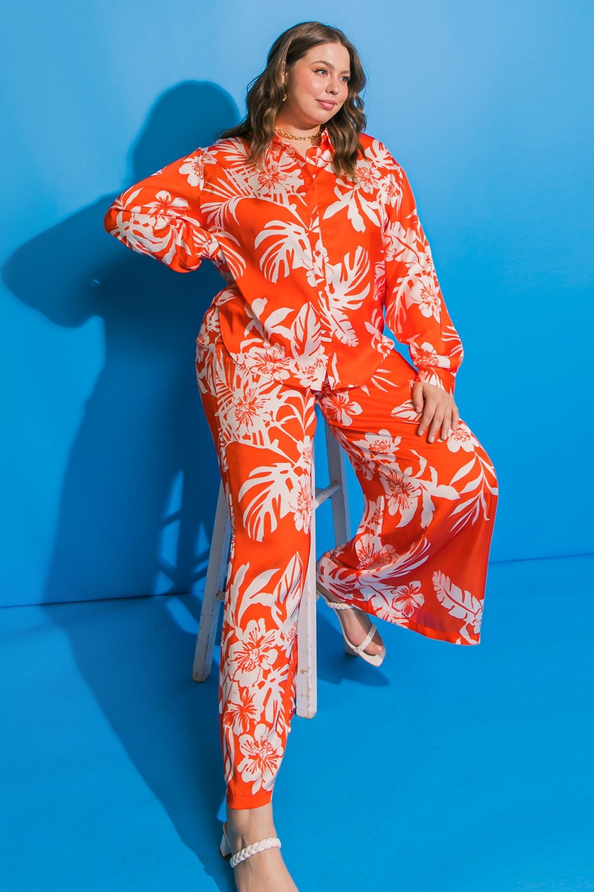 FLORAL REPORT SATIN PANTS