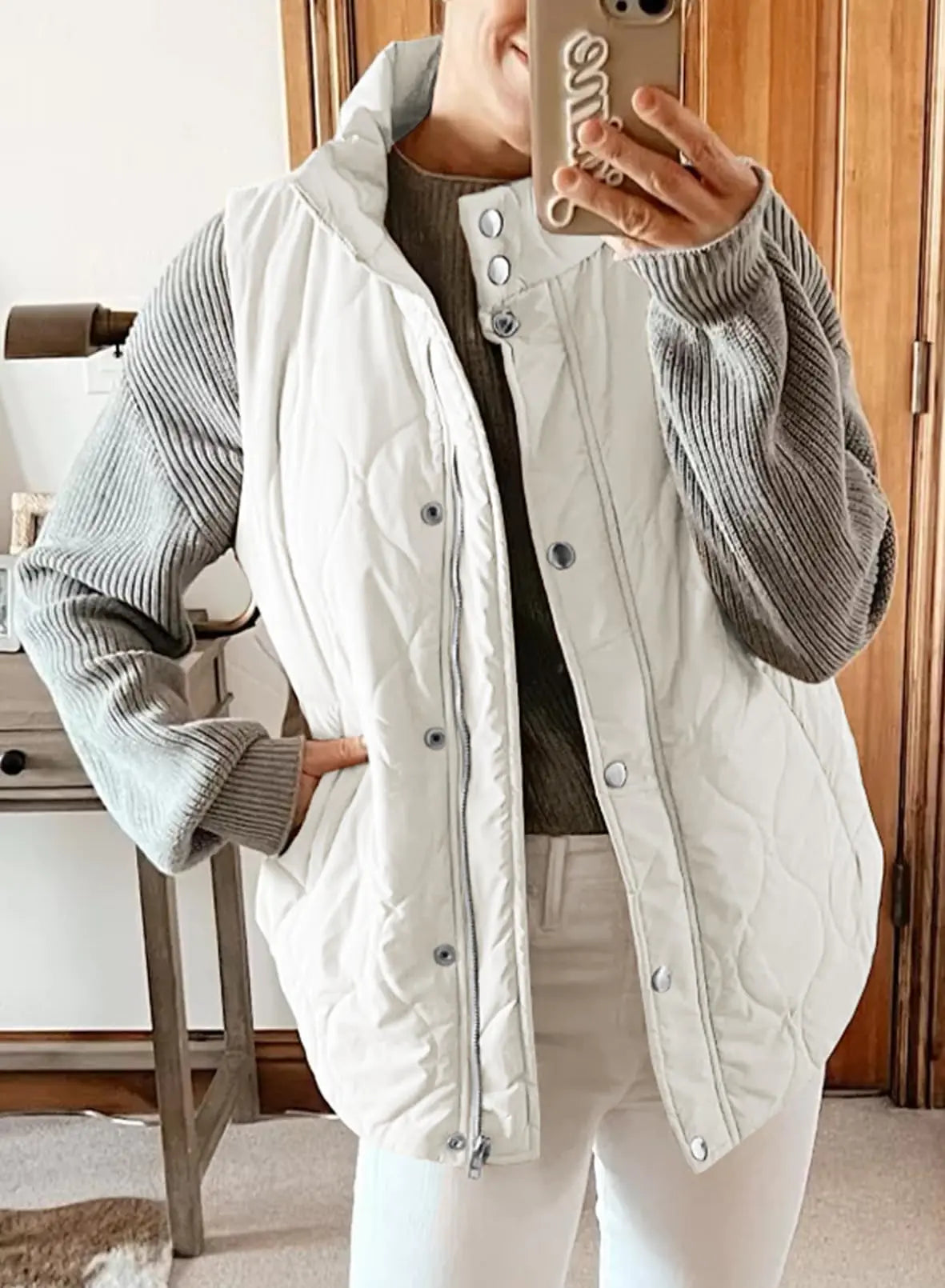 EVALESS Cropped Puffer Vest Women Lightweight Quilted Stand Collar Sleeveless Jackets Fall Button Zip Up Warm Coat Outerwear X-Large White - # GIAA23210002-PRG