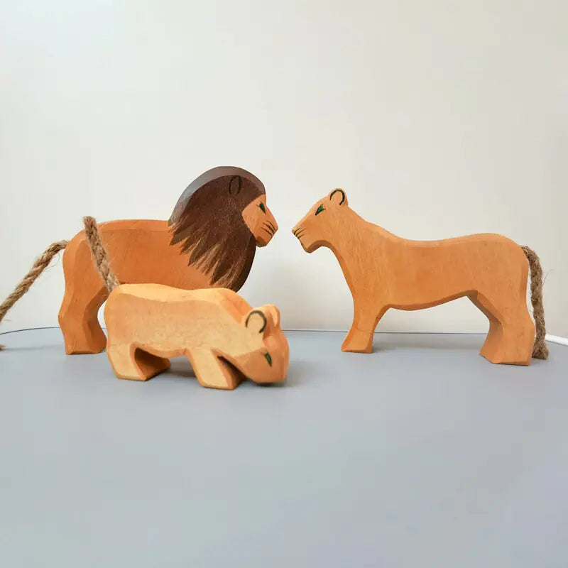Wooden Animal Figures Handcrafted Elephant Lion Giraffe Toys - # BOT&G512610002