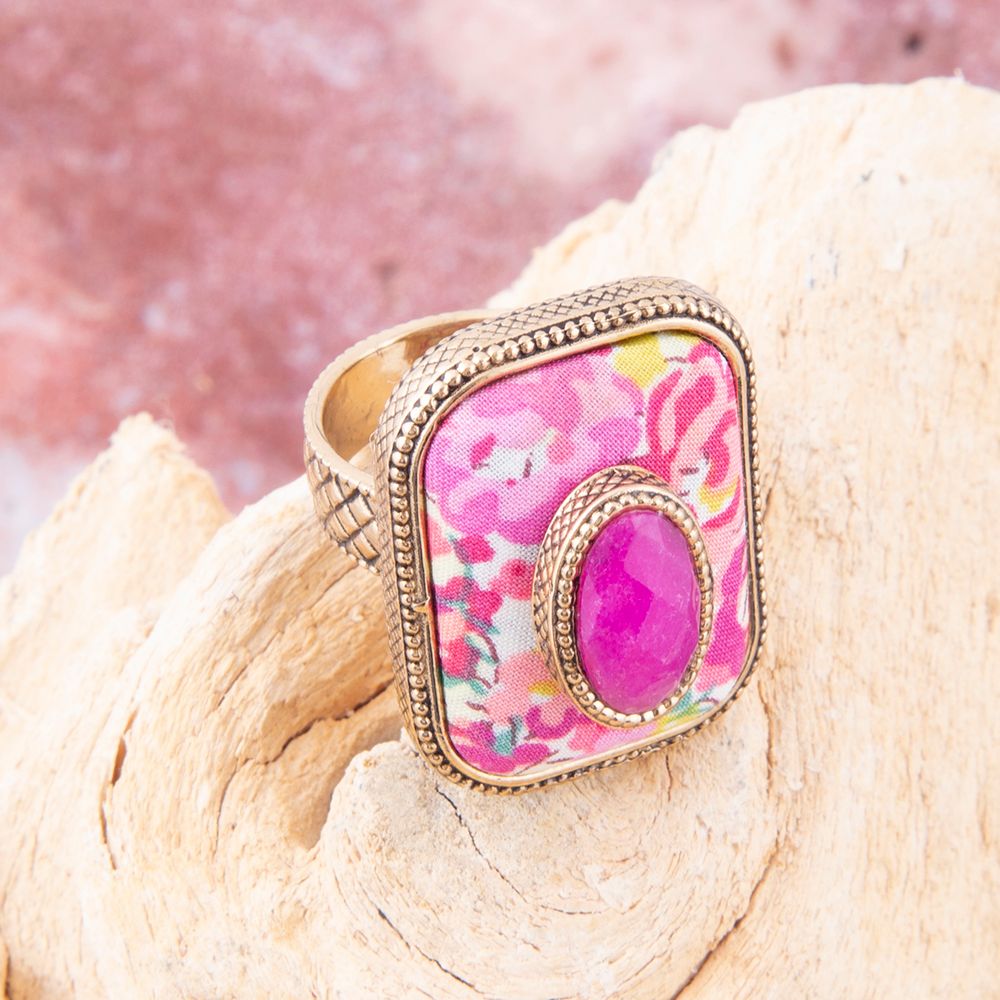 Pink Agate Stacked Stone Floral Golden Statement Ring