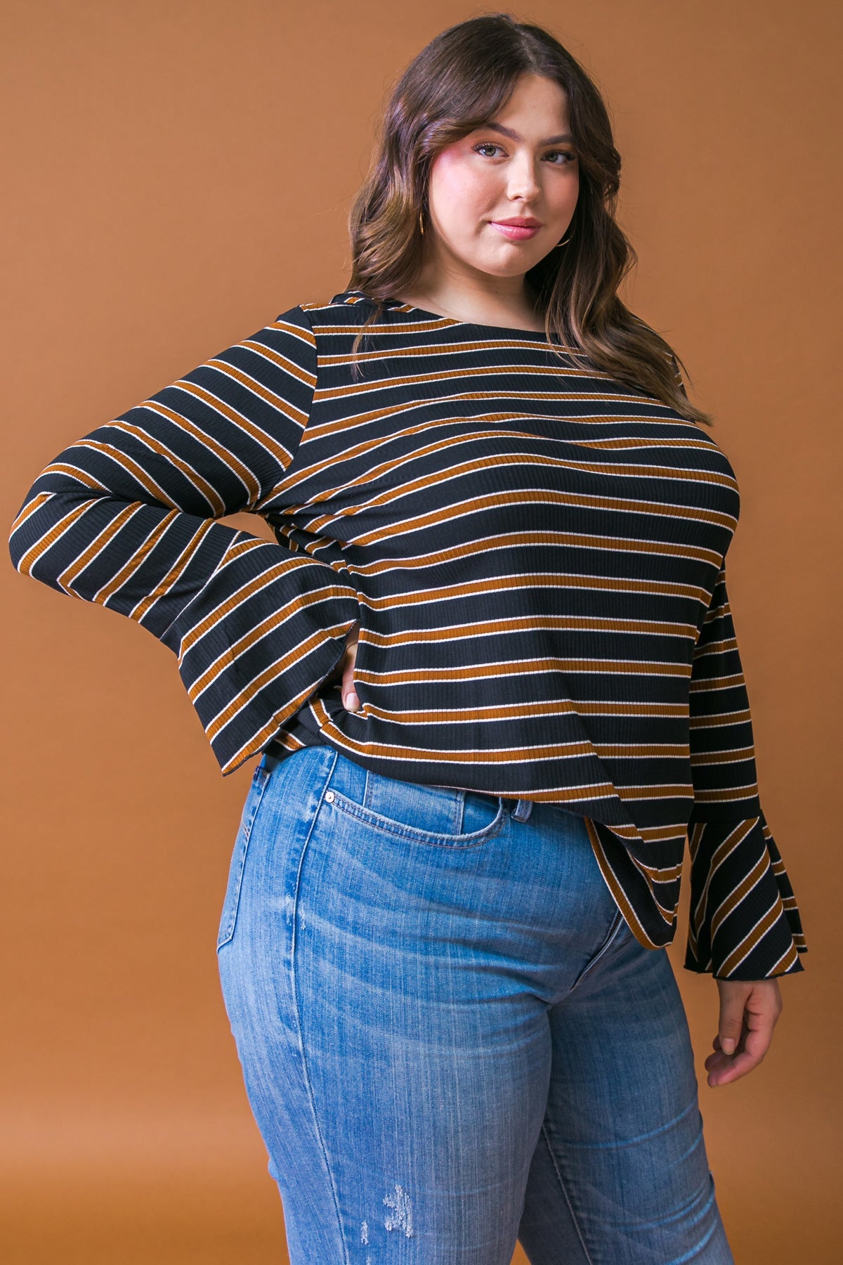 HERE WE GO STRIP RUFFLE SLEEVE TOP