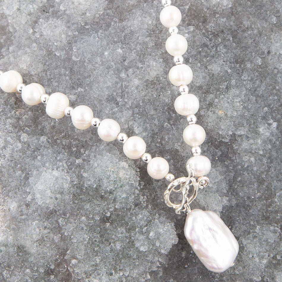 Sunday Best Pearl Toggle Necklace